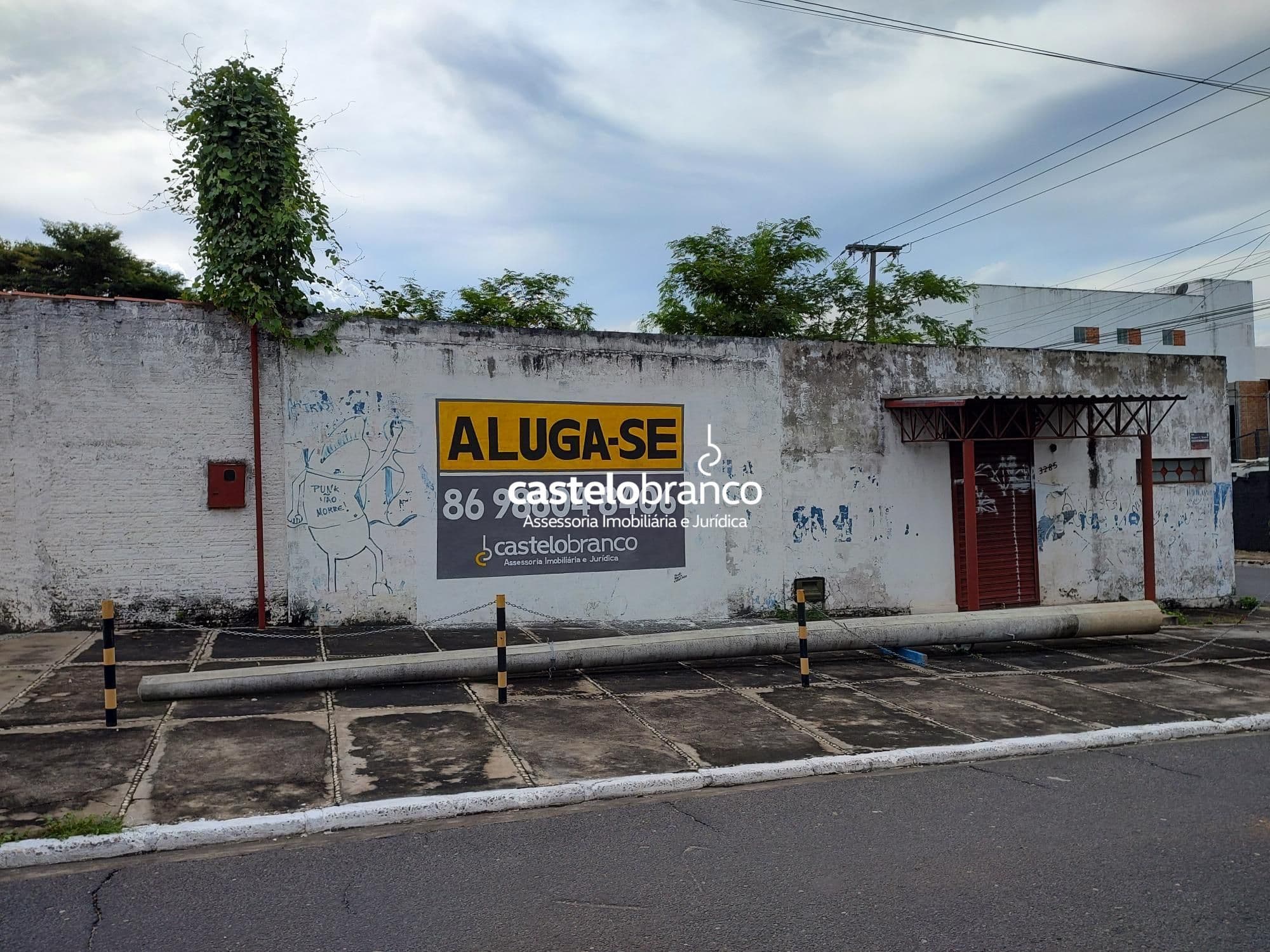 Alugo terreno com excelente potencial para locação comercial na zona leste