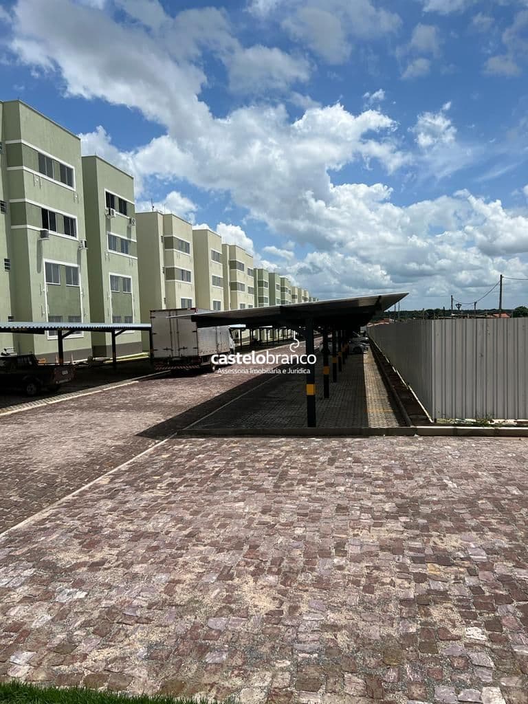 Apartamentos com área de 59,04m², contendo 03 quartos, sendo 01 suíte, 01 banheiro social, sala, cozinha, área de serviço e circulação.