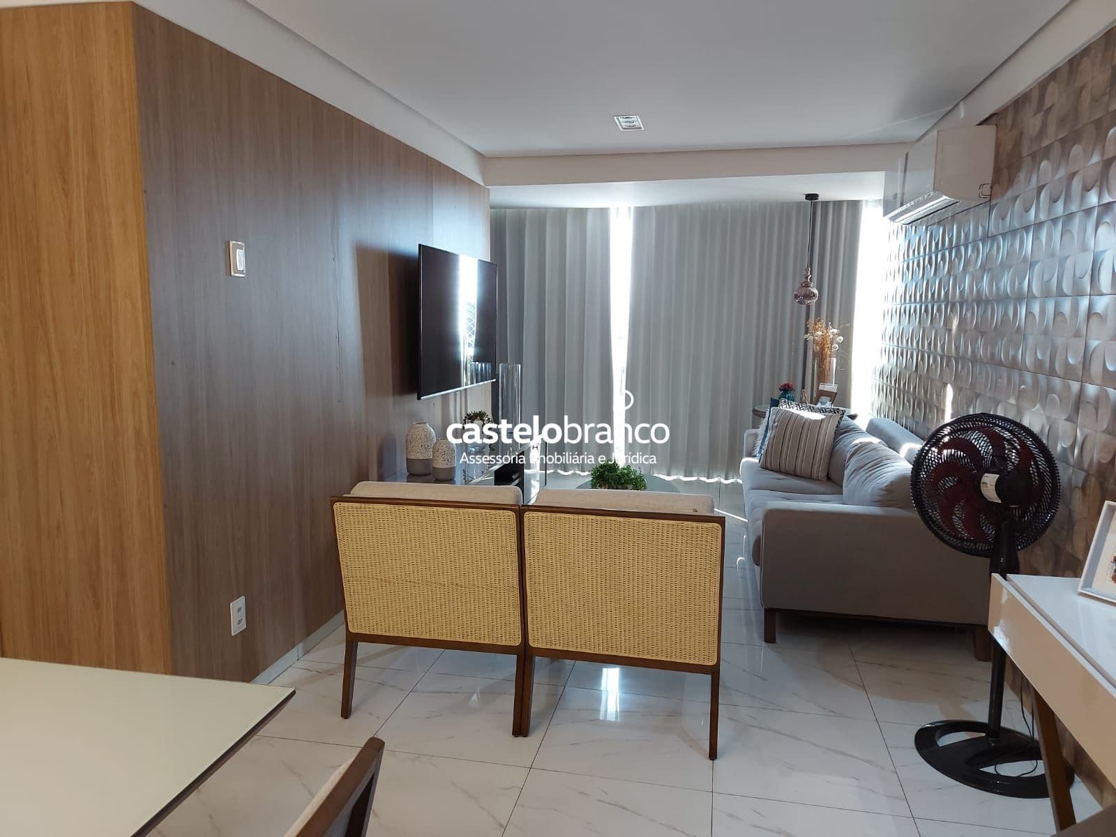 Vendo apartamento reformado em alto padrão em Teresina